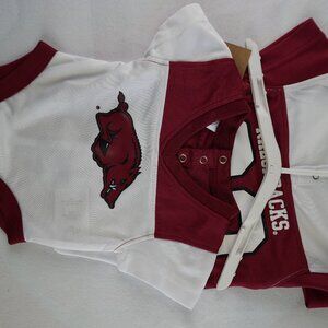 Arkansas Razorbaacks 0-3 month one piece set
